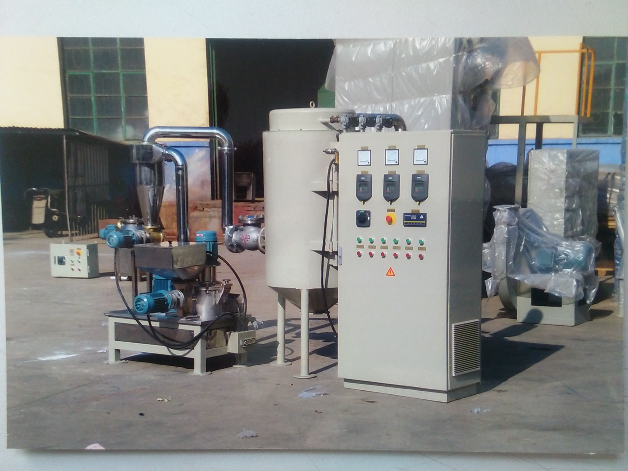 Dust Collecting 1000Kg Electrostatic Powder ACM MILL Buy 1000Kg ACM